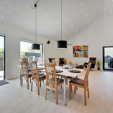 Tinella - 250m To The Fjord By Interhome *
